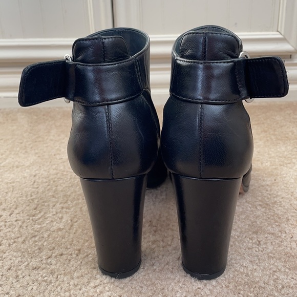 Stuart Weitzman Opendoor Nappa Peep Toe Booties - Picture 7 of 15